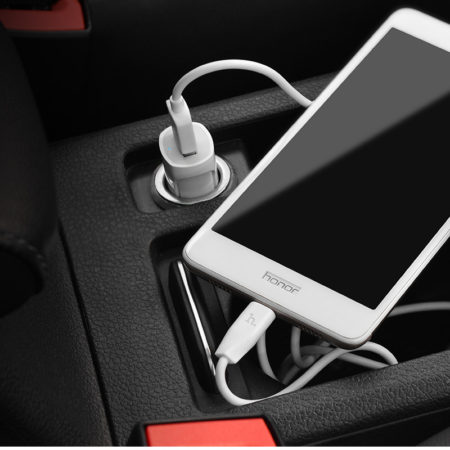 Prémium minőségű HOCO autós töltő Z2 1xUSB 1,5A fehér