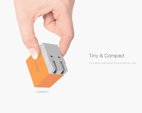 Hálózati töltő adapter  4xUSB - 2,1A  KÉK  + EU adapter - Image 3